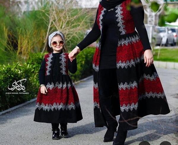 عکس لباس مجلسی مادر دختری مخمل