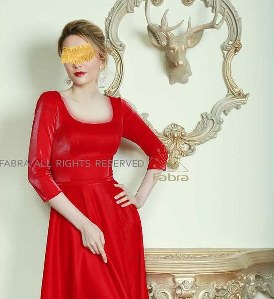 عکس لباس مجلسی قرمز ساتن