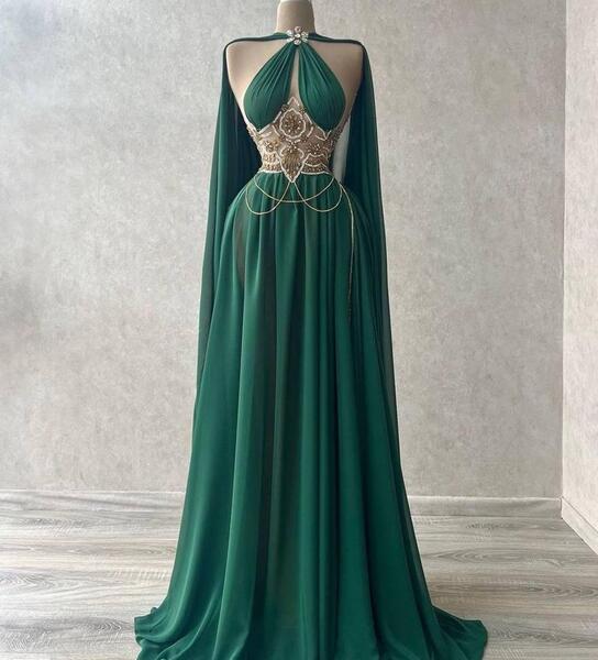 عکس لباس مجلسی زنانه سبز زمردی