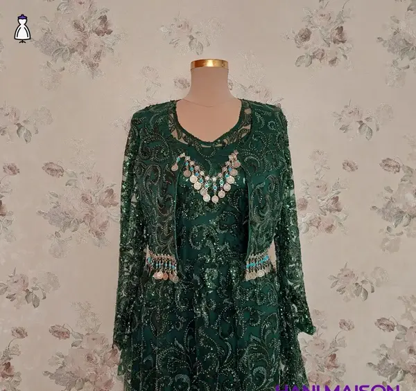 عکس لباس مجلسی زنانه سبز زمردی