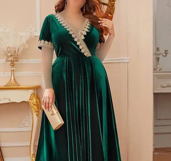 عکس لباس مجلسی ساده و شیک برای افراد چاق