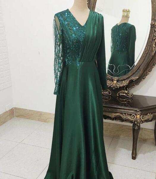 عکس لباس مجلسی زنانه بلند سنگ دوزی شده