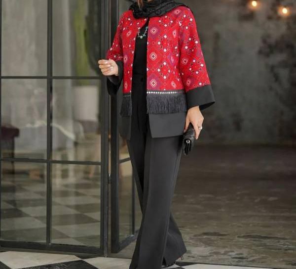 عکس مدل مانتو قرمز شیک