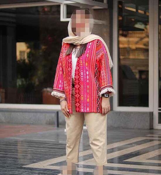 عکس مدل مانتو قرمز بلند