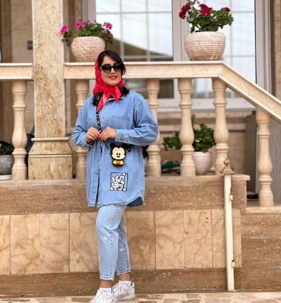 عکس ست اسپرت دخترانه با شلوار لی