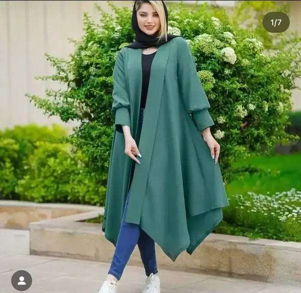عکس مدل مانتو کرپ حریر مشکی مجلسی