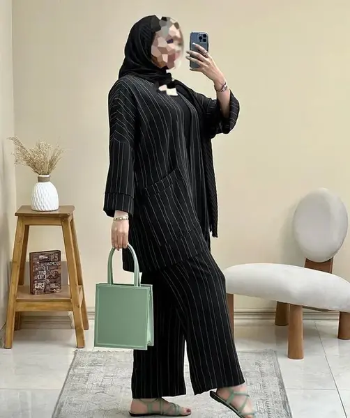 عکس مدل مانتو کرپ مشکی بلند مجلسی