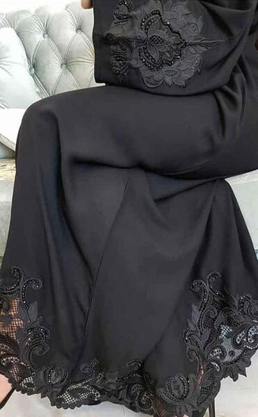 عکس مدل مانتو کرپ باربی مشکی جدید