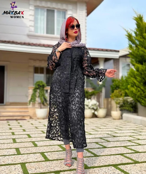 عکس مدل مانتو گیپور مشکی کوتاه