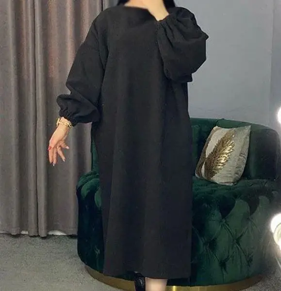 عکس مدل مانتو مشکی اسپرت جلو بسته