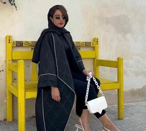 عکس مدل مانتو مشکی اسپرت بلند