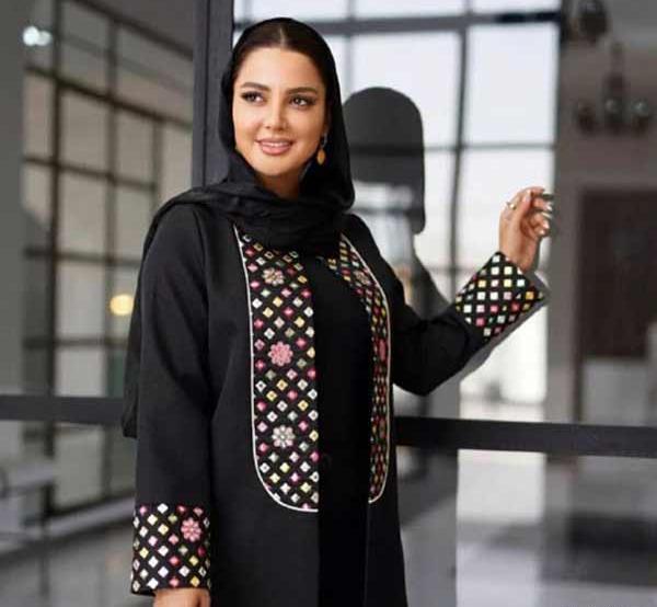 عکس مدل مانتو دخترانه مشکی کوتاه
