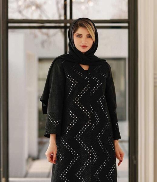 عکس مدل مانتو مجلسی بلند مشکی دخترانه