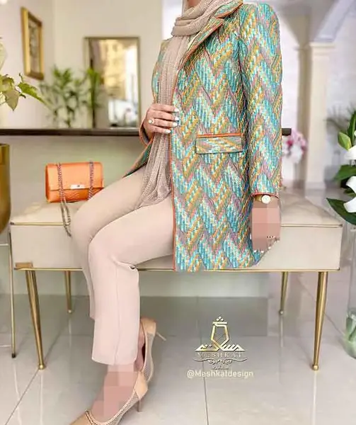 عکس مدل مانتو دخترانه 1403 لاکچری