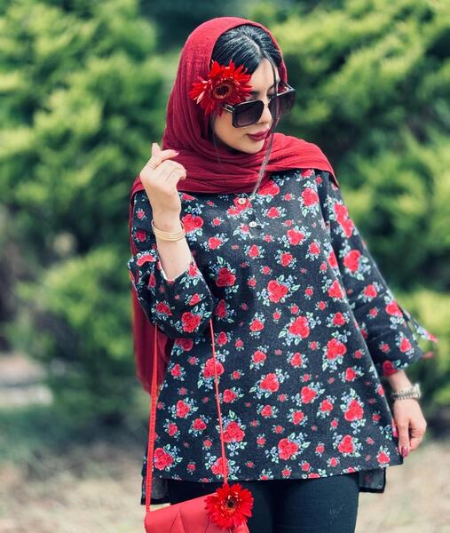 عکس مدل مانتو دخترانه با پارچه گل گلی