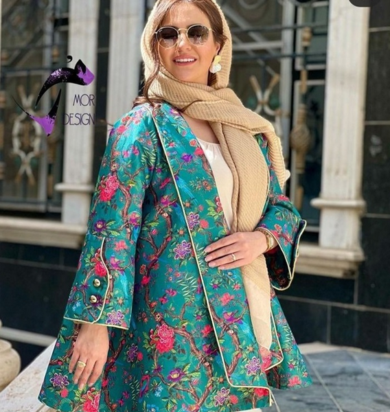 عکس مدل مانتو دخترانه با پارچه طرح دار