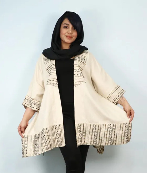 عکس مدل مانتو دخترانه با خرج کار سنتی