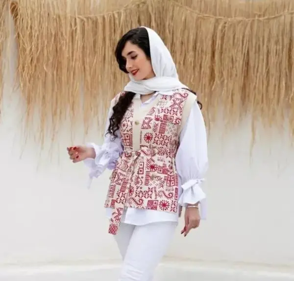 عکس مدل مانتو دخترانه تابستانی ۱۴۰۲