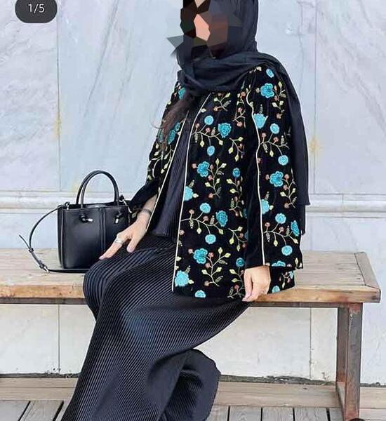 عکس مدل مانتو دخترانه ترکیبی دو رنگ
