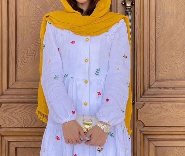 عکس مدل مانتو دخترانه ترکیبی گلدار و ساده