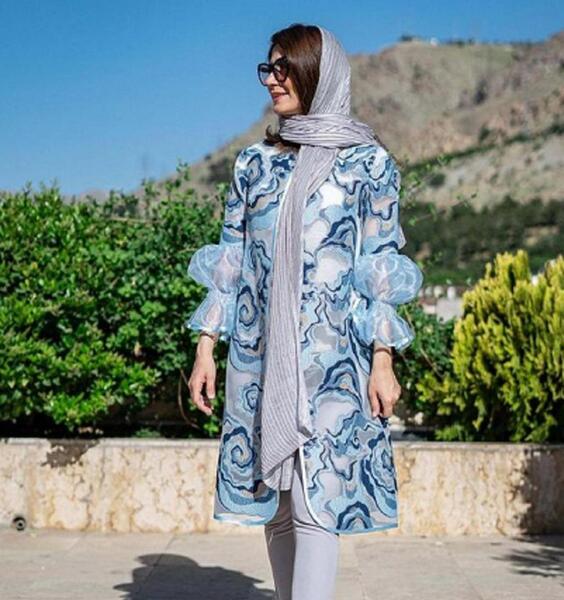 عکس مدل مانتو دخترانه ۱۴۰۲ اینستاگرام