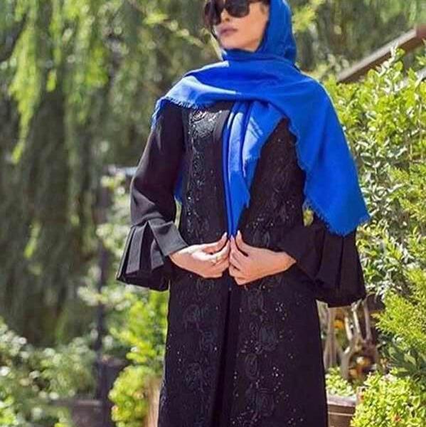 عکس مدل مانتو جلو باز بلند مشکی