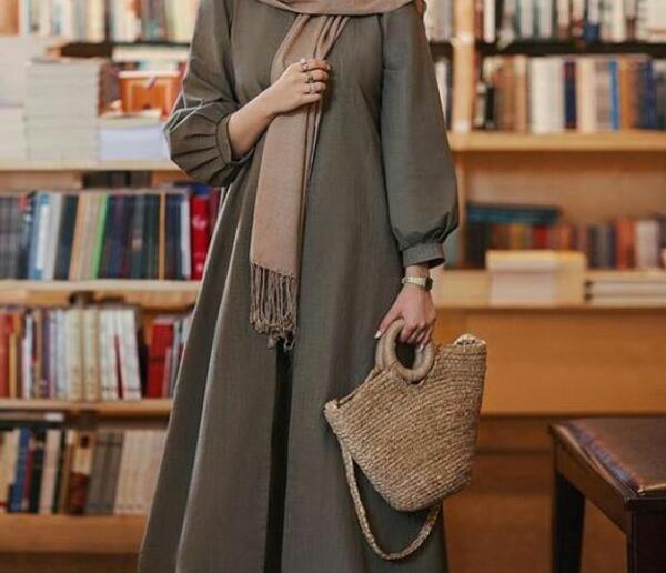 عکس مدل مانتو مجلسی بلند با پارچه ابروبادی