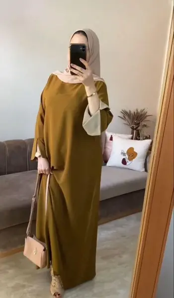 عکس مدل مانتو بلند با پارچه کرپ الیزه