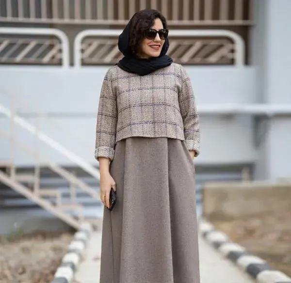 عکس مدل مانتو بلند تابستانه ۱۴۰۳