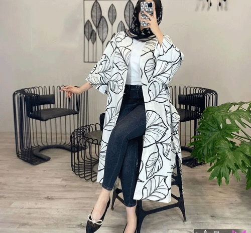 عکس مدل مانتو بلند چاک دار ساده