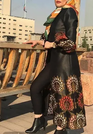 عکس مدل مانتو مجلسی جلو باز شیک