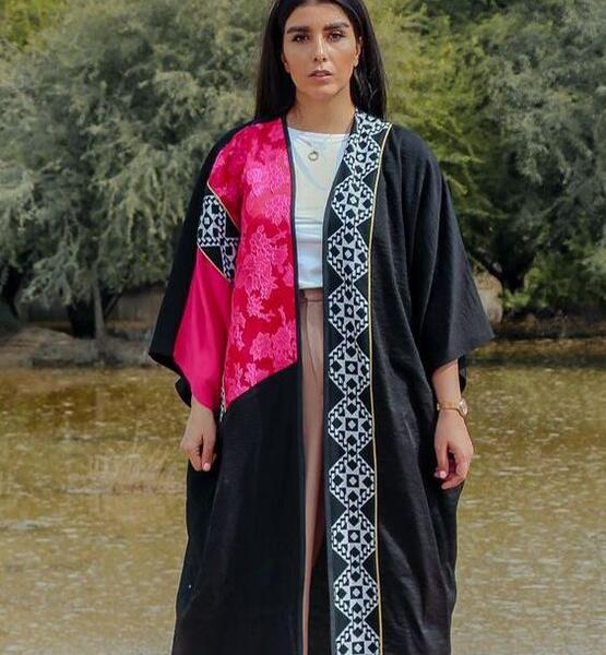 عکس مدل مانتو جلو باز سنتی دست دوز