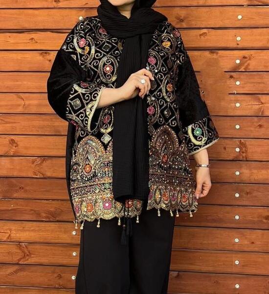 عکس مدل مانتو جلو باز سنتی دست دوز
