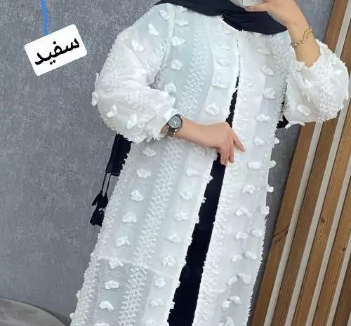 عکس مدل مانتو سفید جلو باز بلند