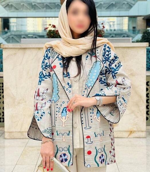 عکس مدل مانتو جلو باز بلند ساده
