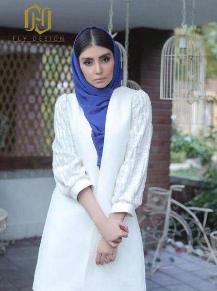 عکس مدل مانتو سفید کوتاه جلو باز