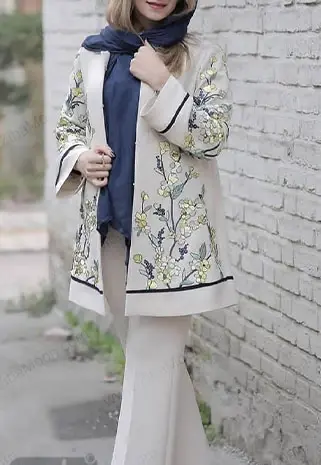 عکس مدل مانتو جلو باز ساده کوتاه