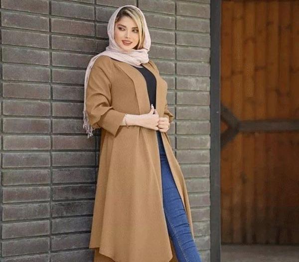 عکس مدل مانتو بلند جلو باز ساده