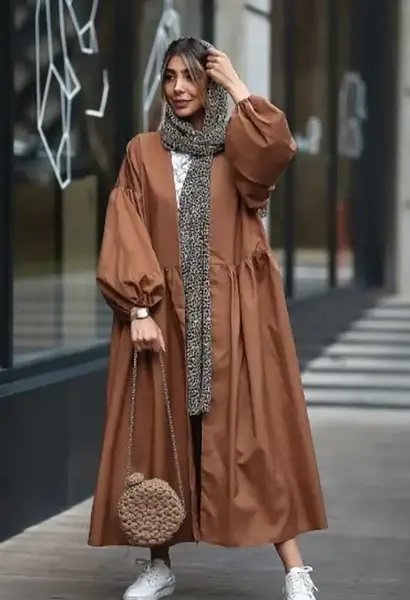 عکس مدل مانتو بلند جلو باز ساده