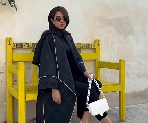 عکس مدل مانتو جلو باز مشکی زنانه