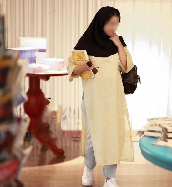 عکس مدل مانتو بلند راسته چاک دار