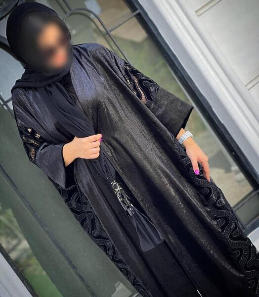 عکس مدل مانتو مخمل بلند ساده و شیک