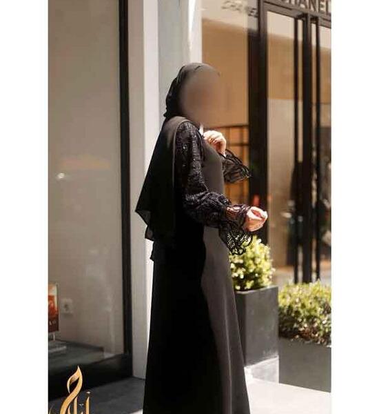 عکس مدل مانتو جلو باز کرپ حریر مشکی