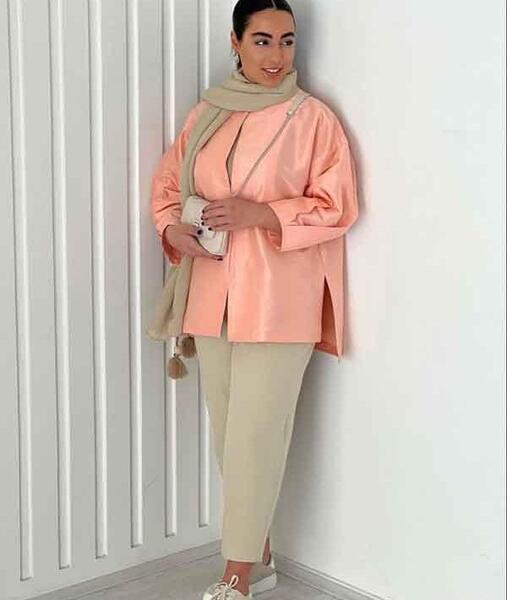 عکس مدل مانتو نخی جلو باز کوتاه
