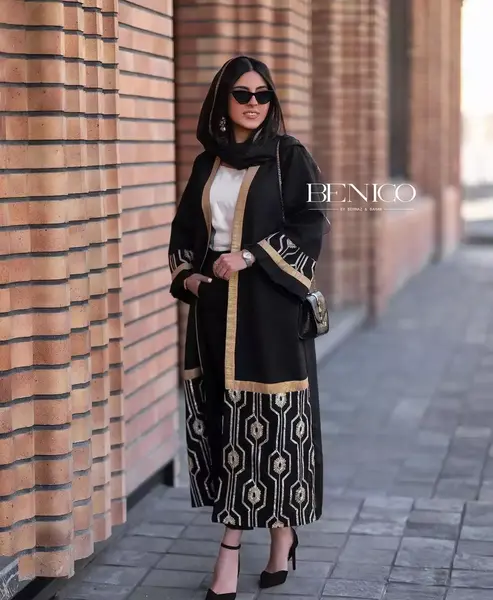 عکس مدل مانتو بلند مجلسی مشکی