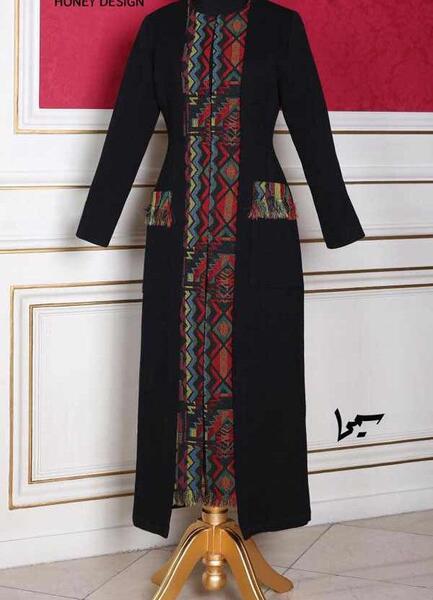 عکس مدل مانتو مشکی بلند ساده چاکدار