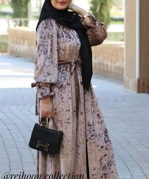عکس مدل مانتو بلند مخمل زنانه