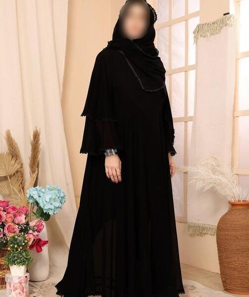 عکس مدل مانتو شیک و باکلاس بلند مشکی
