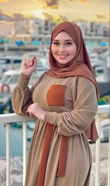 عکس مدل مانتو بلند لبنانی شیک