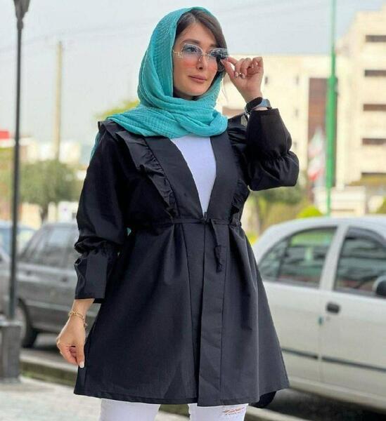 عکس مدل مانتو عروسکی بلند جلو باز